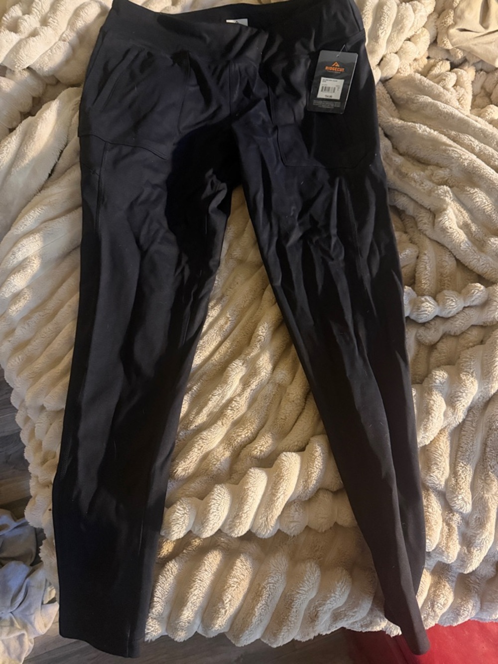 Women's Black High-Waist Leggings with Side Pocket -
